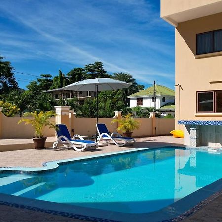 Stone Self Catering Apartment Grand Anse  Extérieur photo