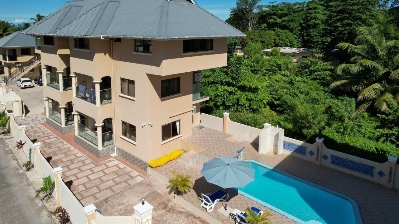 Stone Self Catering Apartment Grand Anse  Extérieur photo