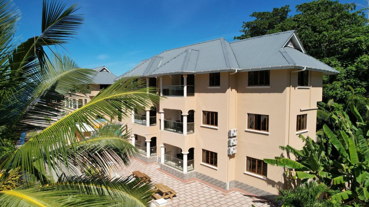 Stone Self Catering Apartment Grand Anse  Extérieur photo