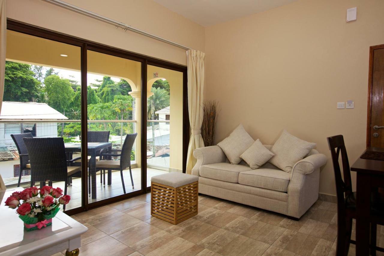 Stone Self Catering Apartment Grand Anse  Extérieur photo