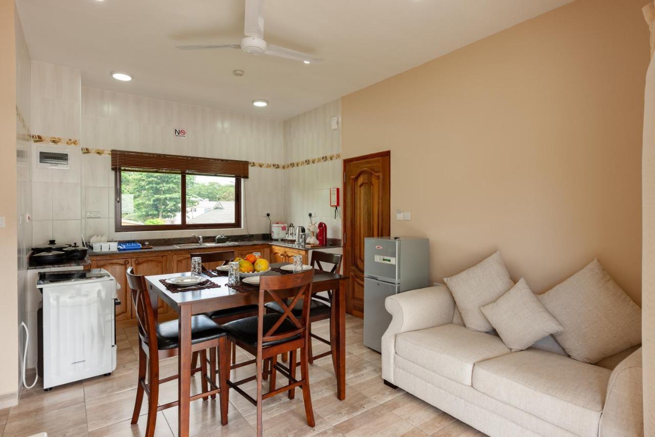 Stone Self Catering Apartment Grand Anse  Extérieur photo